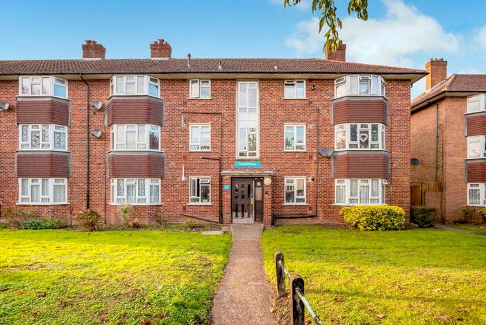 1 Bedroom Apartment To Rent In Campbell House, Dorset Road, Beckenham, BR3