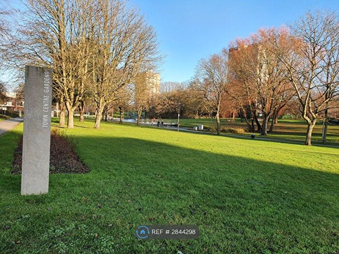 2 Bedroom Flat To Rent In Park Place, Stevenage, SG1