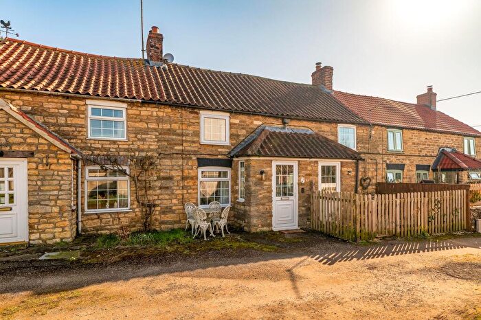 2 Bedroom Terraced House For Sale In West End Place, Ingham, LN1