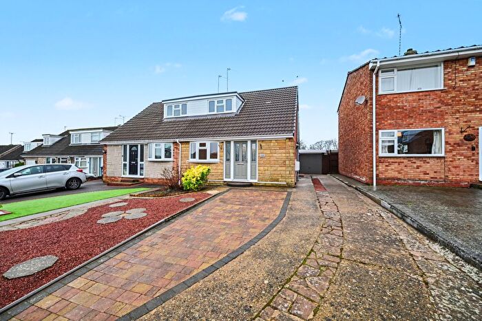 2 Bedroom Semi Detached House For Sale In Firs Drive, Rugby, CV22