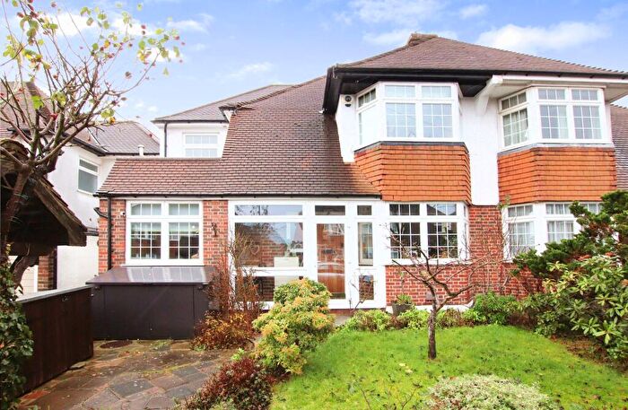 3 Bedroom Semi Detached House For Sale In The Lees, Shirley, CR0