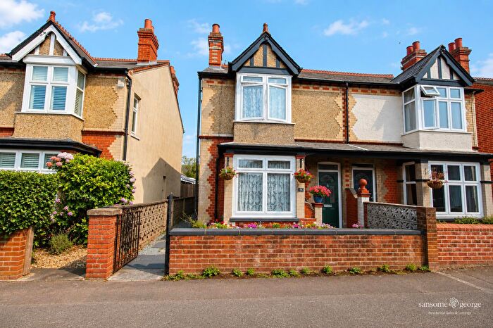 3 Bedroom Semi-Detached House For Sale In Blundells Road, Tilehurst, Reading, RG30