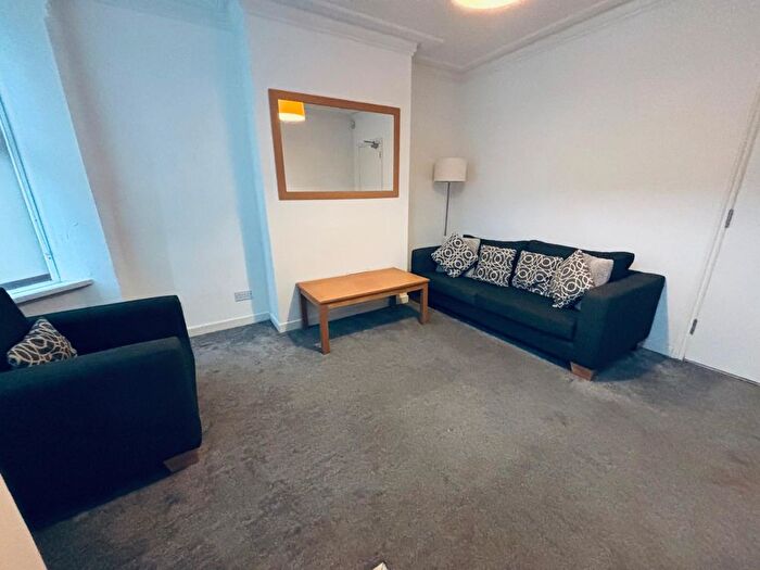 3 Bedroom Town House To Rent In Cecil Street, Lenton, Nottingham, NG7