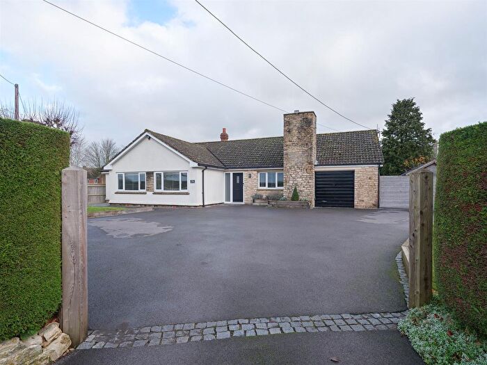 5 Bedroom Detached House For Sale In Stanton St. Quintin, Chippenham, SN14