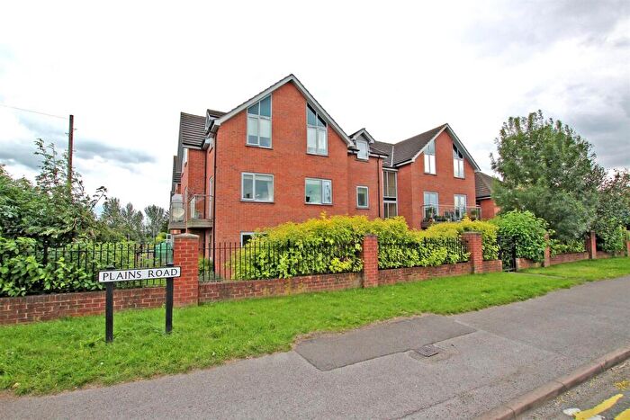 2 Bedroom Apartment To Rent In The Gables, Plains Road, Mapperley, Nottingham, NG3