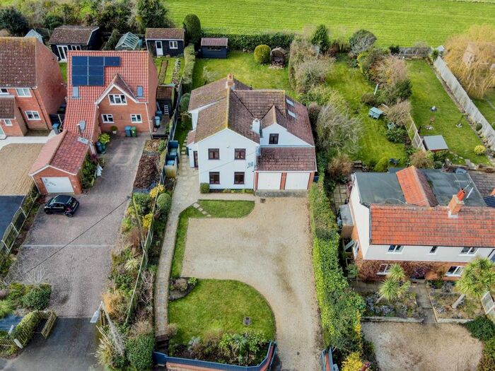 4 Bedroom Detached House For Sale In Abbey Road, Leiston, IP16