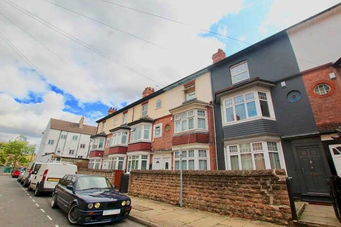 6 Bedroom Terraced House To Rent In Gedling Grove, Arboretum, NG7