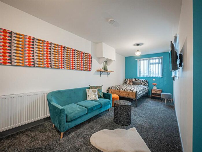 6 Bedroom Terraced House To Rent In Kingsway, Coventry, CV2