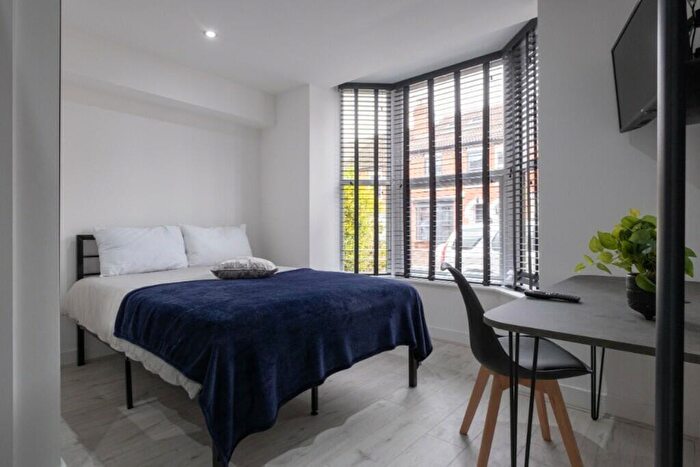 5 Bedroom House To Rent In Avondale Street, Lincoln, LN2