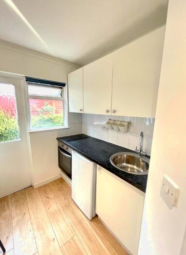 1 Bedroom Studio To Rent In Station Road, London, N3