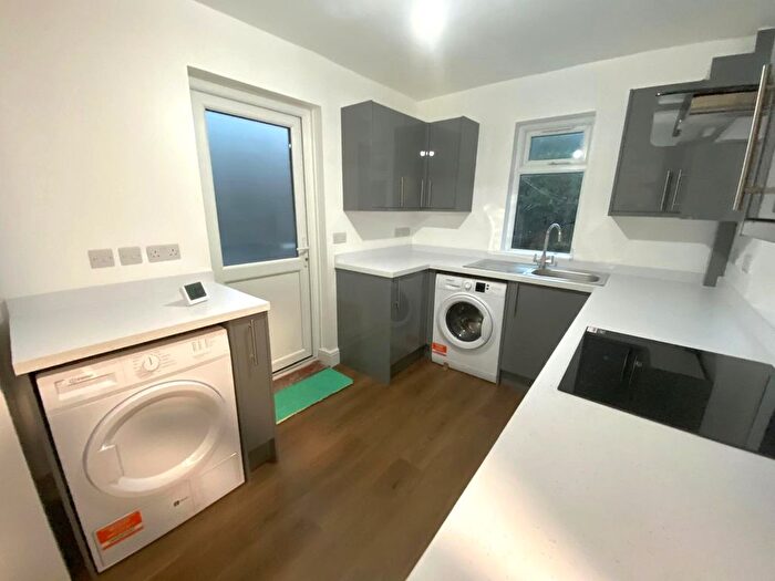 3 Bedroom End Terrace House To Rent In Scotland Green, Tottenham, London, N17