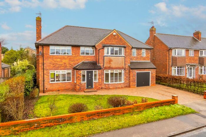 5 Bedroom Detached House To Rent In Firs Drive, Harrogate, HG2