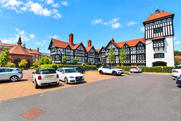 3 Bedroom Flat For Sale In Grenfell Park, Parkgate, Neston, CH64