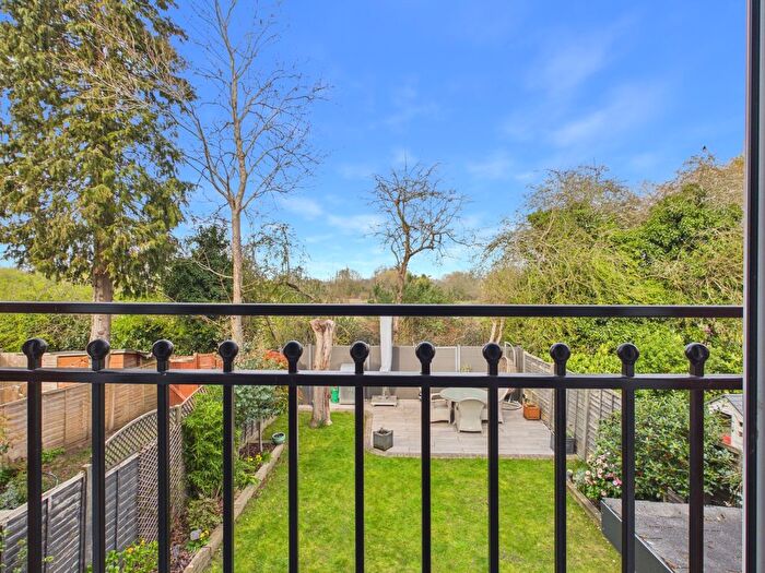 4 Bedroom Town House For Sale In Lindsey Road, Denham, Buckinghamshire, UB9