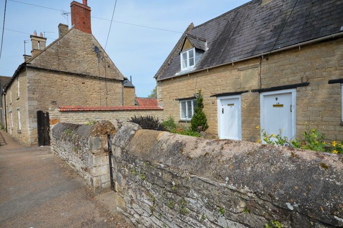 1 Bedroom Cottage To Rent In High Street, Islip, Kettering, NN14