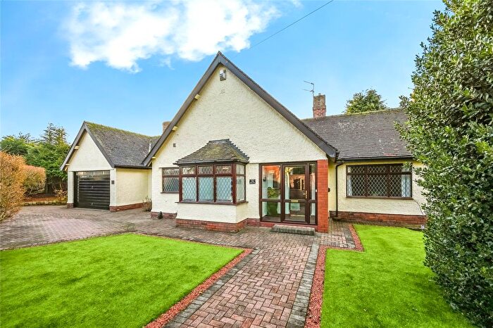 3 Bedroom Bungalow For Sale In Brook Road, Maghull, Liverpool, Merseyside, L31