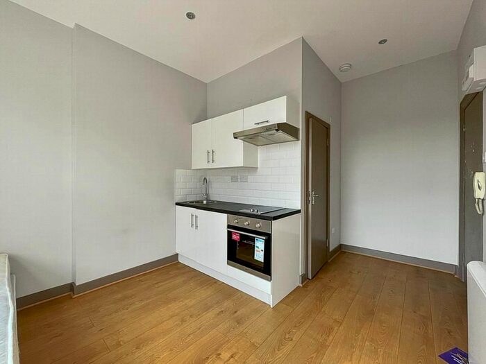 Studio To Rent In Iverson Road, West Hampstead, London, NW6