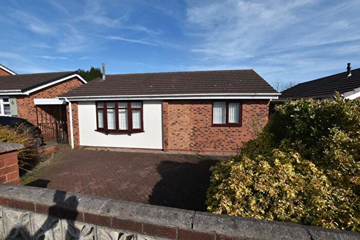 2 Bedroom Bungalow To Rent In Willeton Street, Bucknall, Stoke-on-Trent, ST2