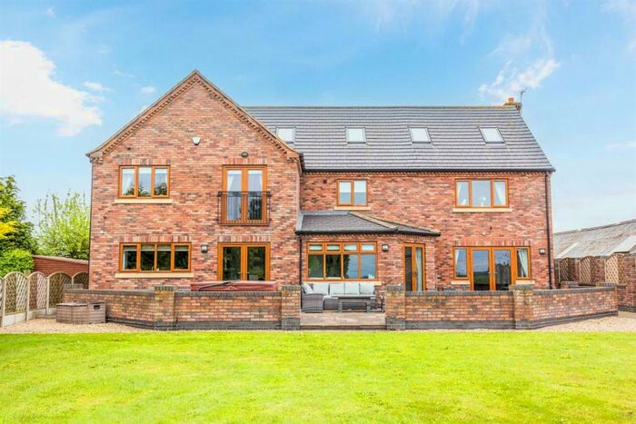 6 Bedroom Detached House For Sale In Carlton House, Trentside, Derrythorpe, Althorpe, Scunthorpe, DN17