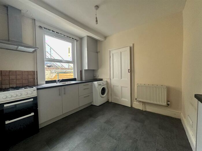 1 Bedroom House To Rent In Dongola Road, Bishopston, BS7