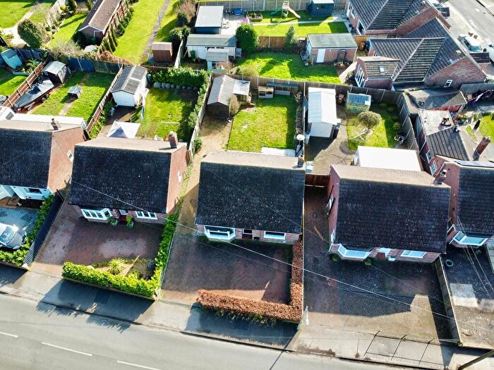 2 Bedroom Detached Bungalow For Sale In Humber Doucy Lane, Ipswich, IP4