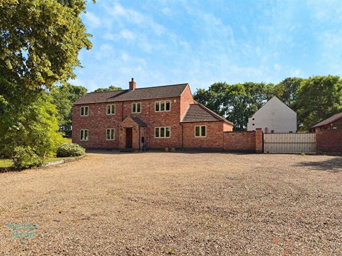 4 Bedroom Detached House For Sale In Cottam, Retford, DN22