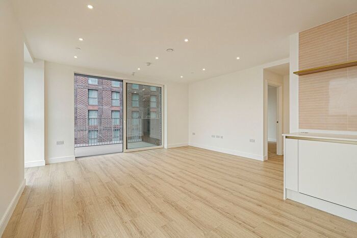 2 Bedroom Flat To Rent In Quay Walk, Wembley, HA0