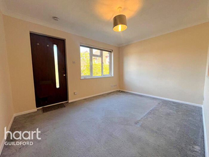 1 Bedroom Maisonette For Sale In Guernsey Close, Guildford, GU4