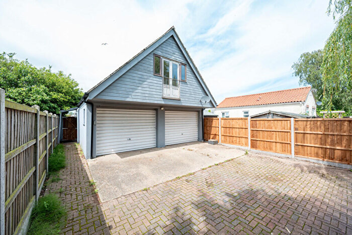 1 Bedroom Apartment To Rent In Gorleston Road, Oulton Broad, NR32