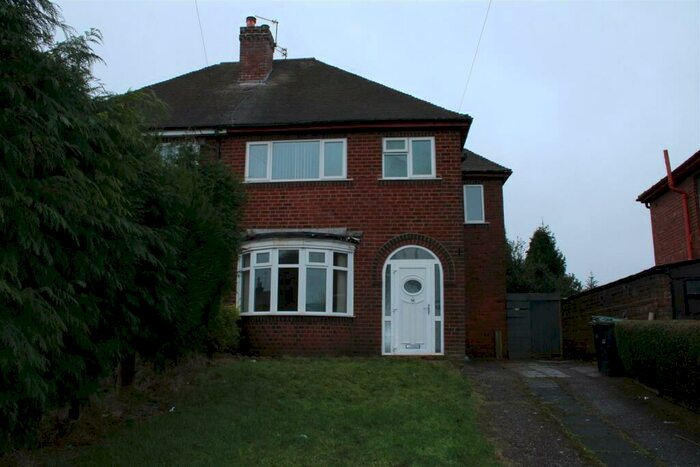 3 Bedroom Semi-Detached House To Rent In Sedgley Road, Tipton, DY4