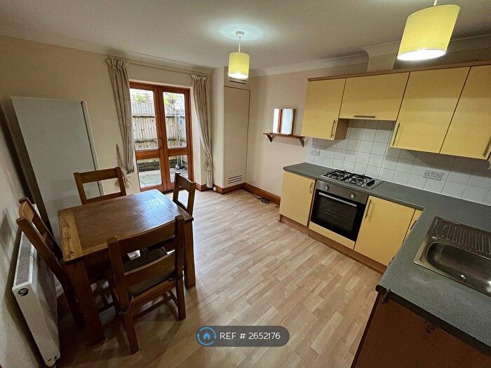 1 Bedroom Flat To Rent In Woodvale, London, SE23