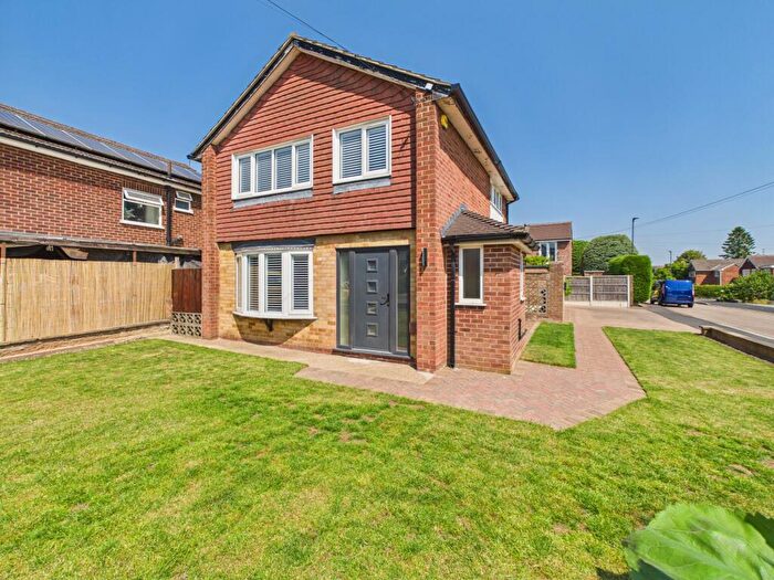 3 Bedroom Detached House For Sale In Onslow Road, Mickleover, DE3