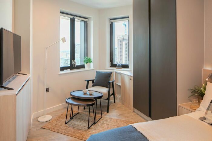 1 Bedroom Flat To Rent In College Road, Croydon, CR0