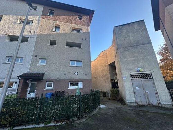 1 Bedroom Flat To Rent In Speckled Wood Court, Dundee, DD4