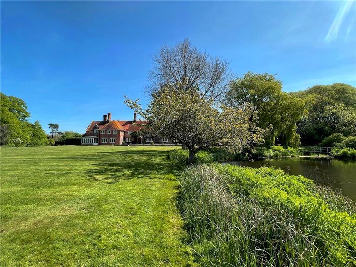 8 Bedroom Detached House For Sale In Ringwood Road, Avon, Christchurch, Dorset, BH23