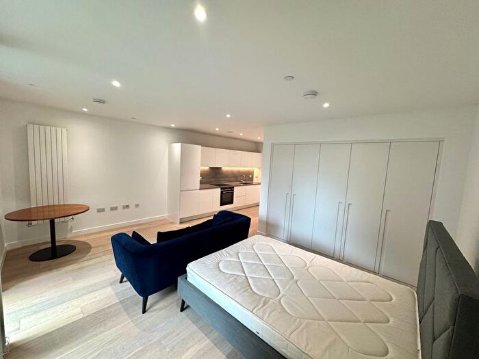 Studio To Rent In Caravel House, Regalia Close, Silvertown, London, E16