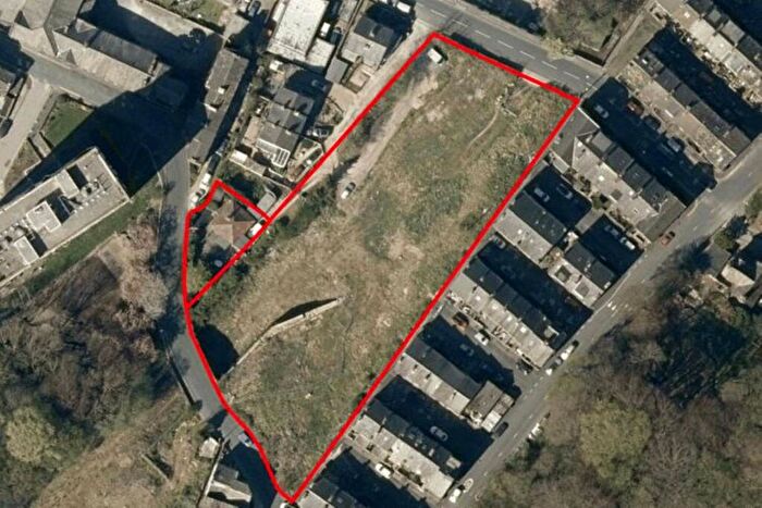 Land For Sale In Land Lying To The South East Of Haincliffe Road, Keighley, BD21