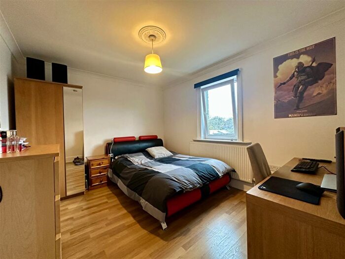 3 Bedroom Semi Detached House To Rent In Spear Road, Southampton, SO14