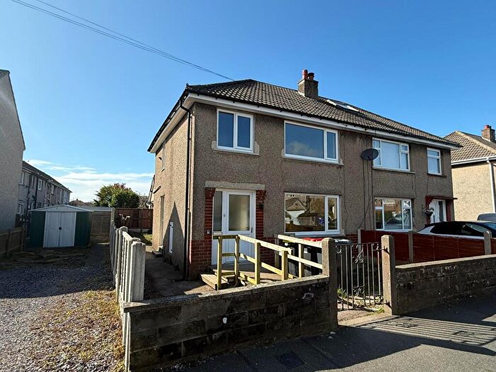 3 Bedroom Semi-Detached House To Rent In Hutton Crescent, Morecambe, LA4
