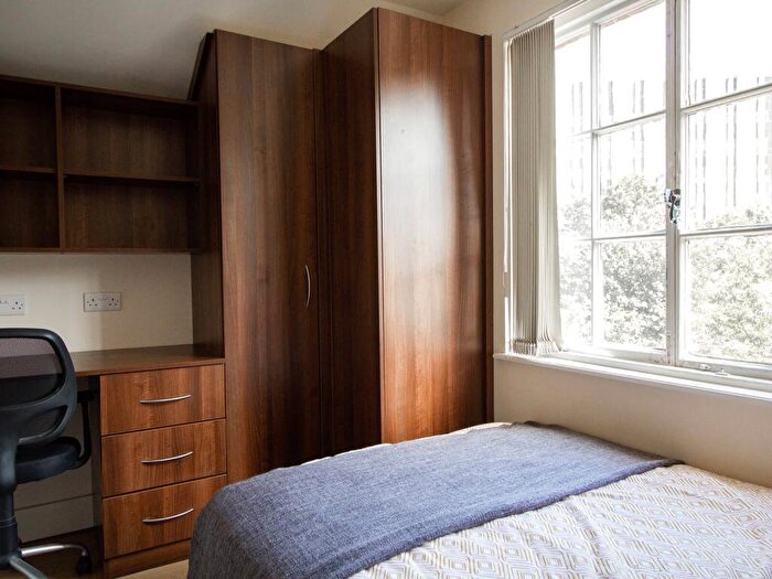 1 Bedroom Apartment To Rent In Apt, A Clarendon Road #, LS2