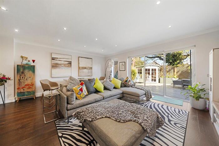 4 Bedroom Terraced House For Sale In Spencer Walk, Hampstead, London, NW3