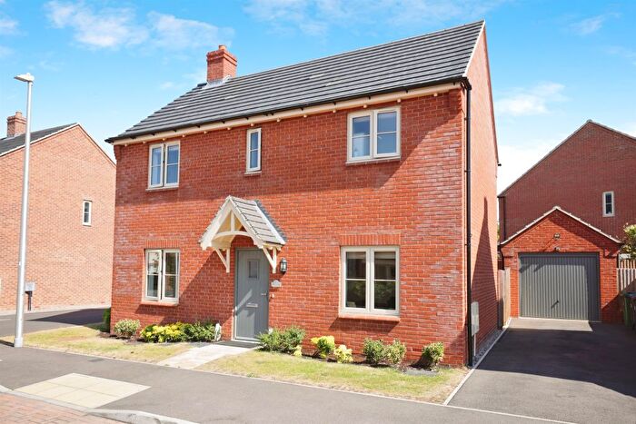 3 Bedroom Detached House For Sale In Sandstone Place, Temple Herdewyke, Southam, CV47