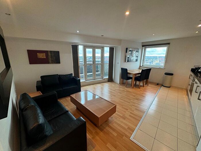 2 Bedroom Apartment To Rent In Th Floor Masshouse Bed With Balcony And Parking, B5