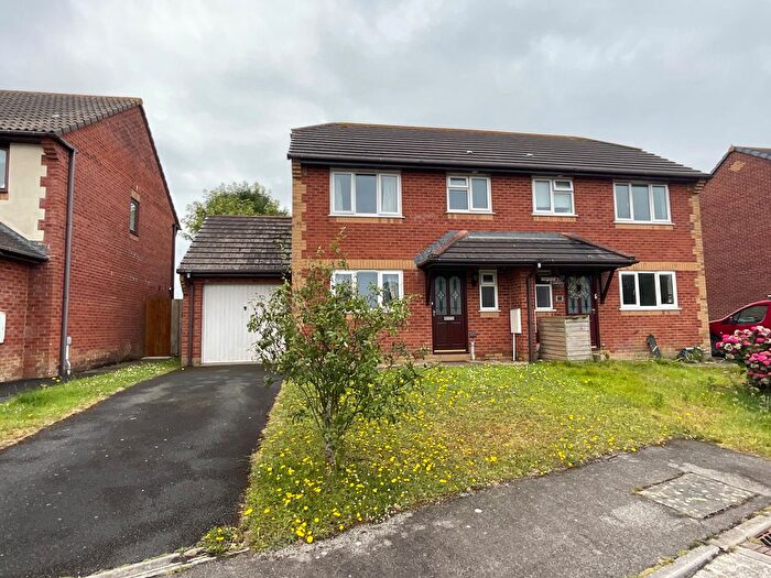 3 Bedroom Semi-Detached House To Rent In Elizabeth Road, Bude, Cornwall, EX23