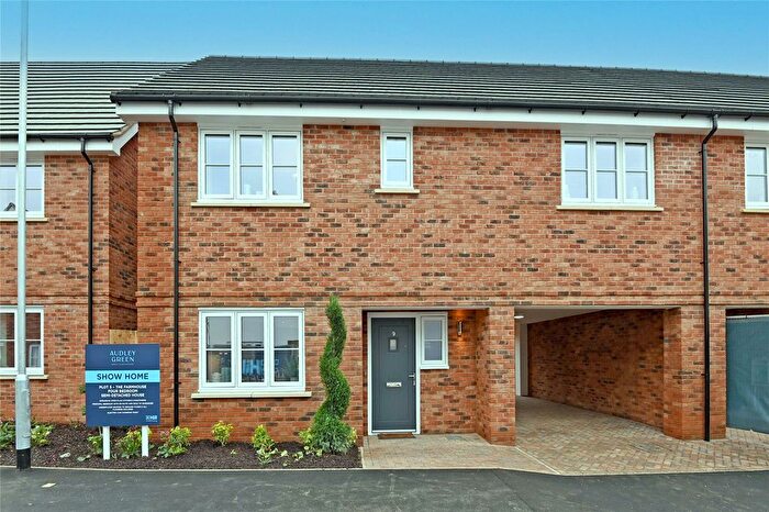 4 Bedroom Link Detached House For Sale In Audley Green, Great Chesterford, Essex, CB10