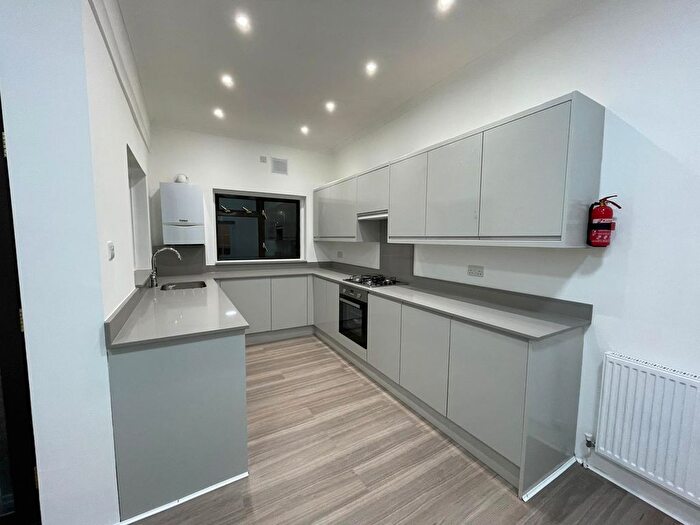 6 Bedroom End Terrace House To Rent In Browning Road, London, E12