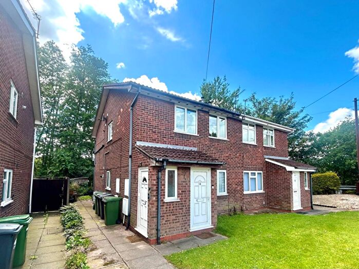2 Bedroom Flat For Sale In Pickwick Place, Bilston, WV14