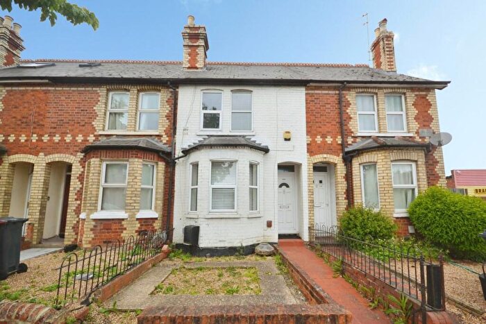 3 Bedroom House For Sale In Basingstoke Road, Reading, RG2