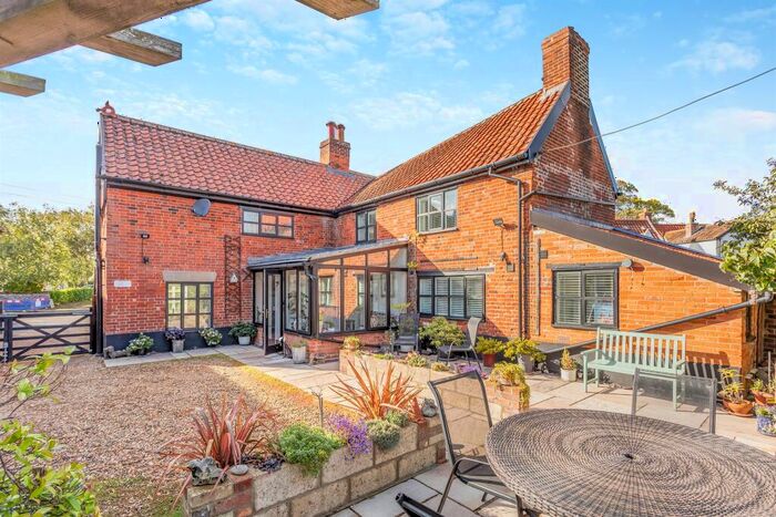 4 Bedroom Detached House For Sale In The Street, Great Hockham, Thetford, IP24