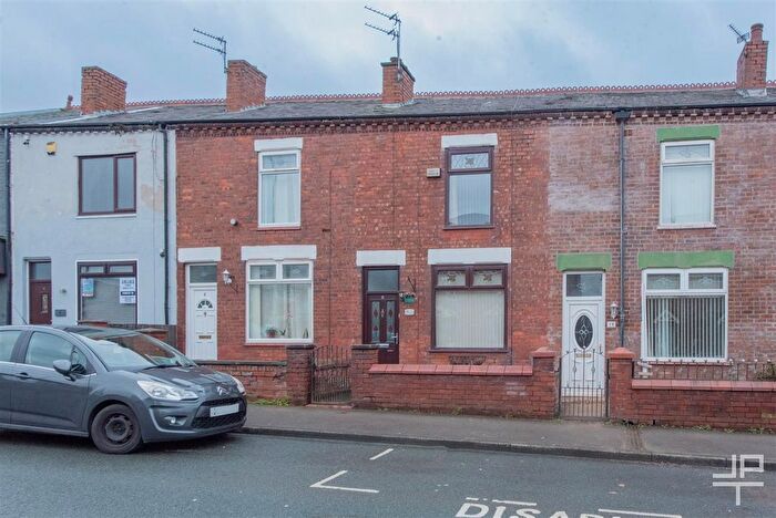 2 Bedroom Terraced House For Sale In Leigh Road, Atherton, Manchester, M46